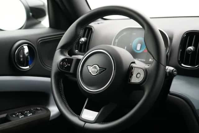 MINI Countryman (2024) thumbnail 2