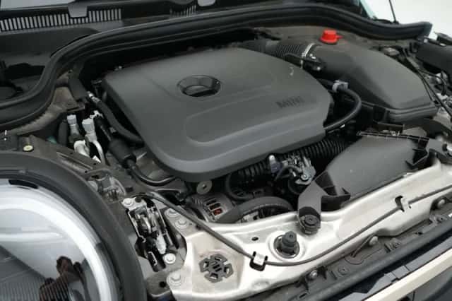MINI Cooper (2024) thumbnail 4