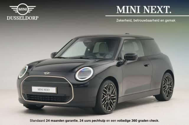 MINI Cooper (2024) thumbnail 1