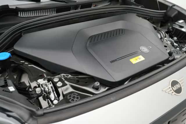 MINI Countryman (2024) thumbnail 3