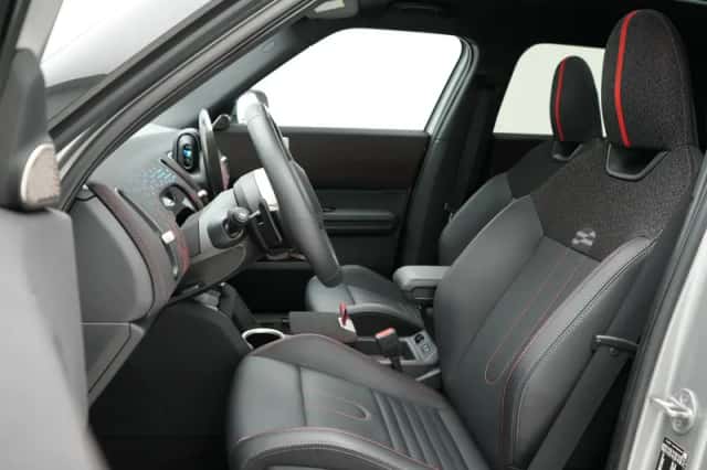 MINI Countryman (2024) thumbnail 5