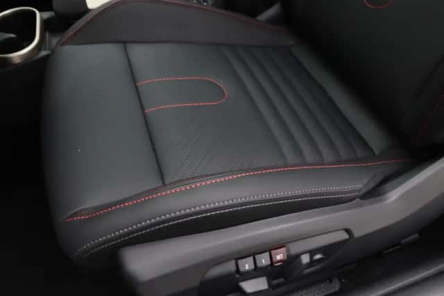MINI Cooper (2025) thumbnail 14