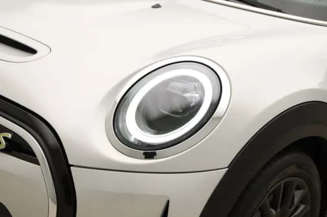 MINI Electric (2021) thumbnail 15