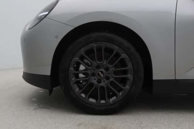 MINI Cooper (2026) thumbnail 16