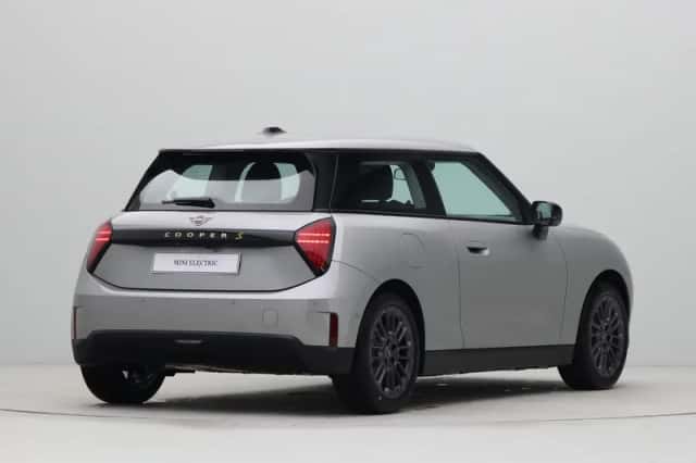 MINI Cooper (2026) thumbnail 8