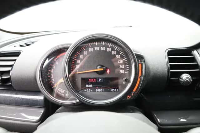 MINI Clubman (2019) thumbnail 3