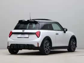 MINI Cooper (2026) thumbnail 9