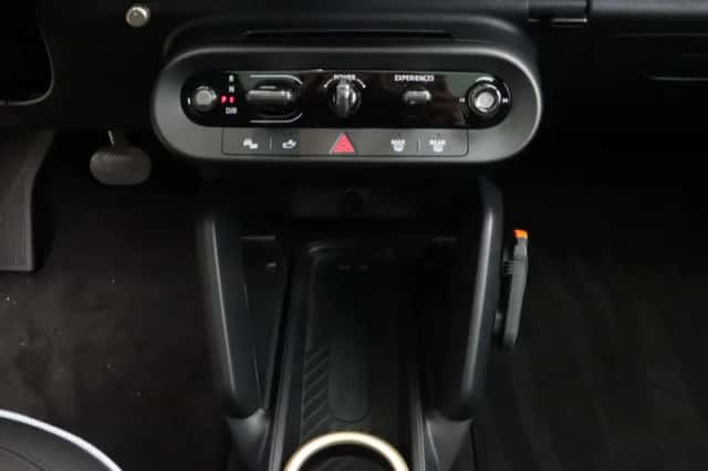 MINI Cooper (2026) thumbnail 14