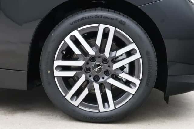 MINI Cooper (2026) thumbnail 18
