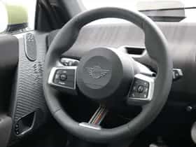 MINI Cooper (2026) thumbnail 2