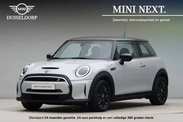 MINI Electric (2022) thumbnail 1