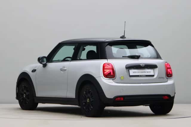 MINI Electric (2022) thumbnail 12