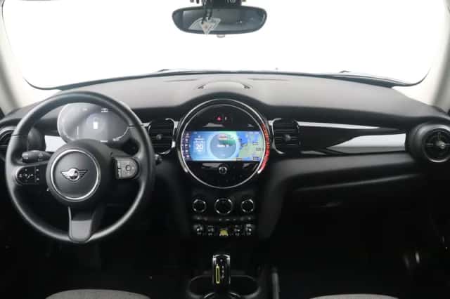 MINI Electric (2022) thumbnail 14