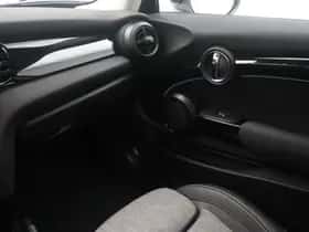 MINI Electric (2022) thumbnail 15