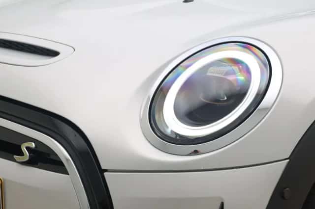 MINI Electric (2022) thumbnail 22