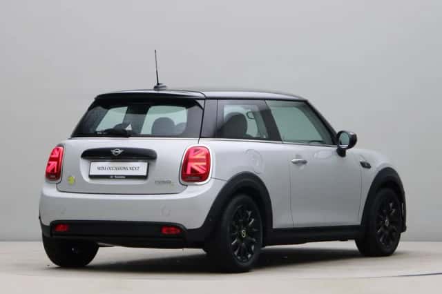 MINI Electric (2022) thumbnail 10