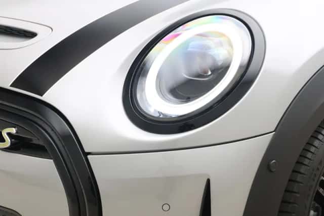 MINI Electric (2023) thumbnail 21