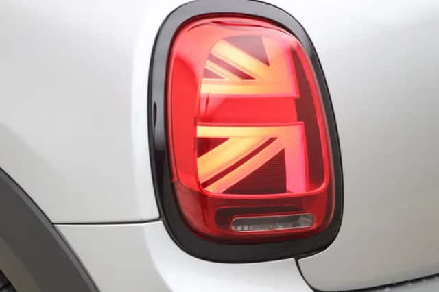 MINI Electric (2023) thumbnail 22