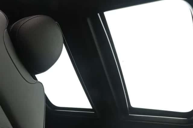 MINI Electric (2023) thumbnail 24