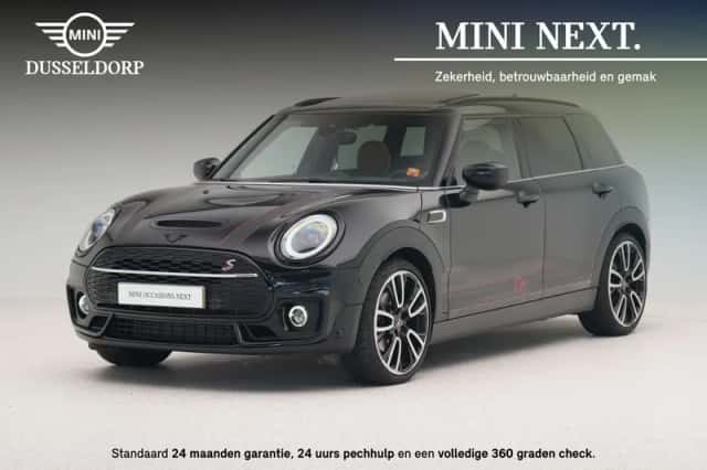 MINI Clubman (2023) thumbnail 1