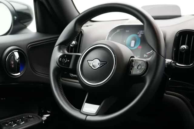 MINI Countryman (2022) thumbnail 2