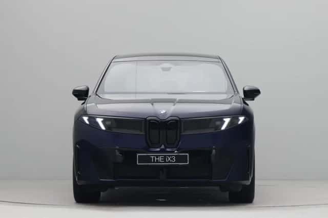BMW iX3 (2026) thumbnail 5