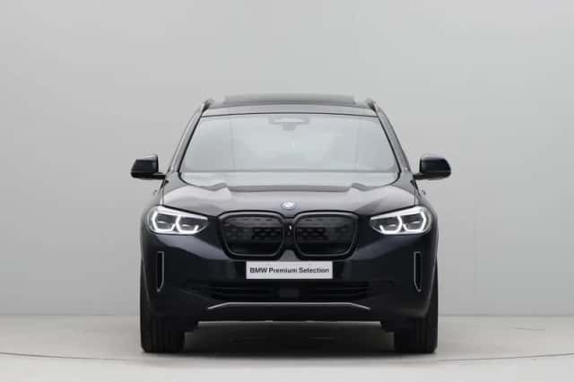 BMW iX3 (2021) thumbnail 5