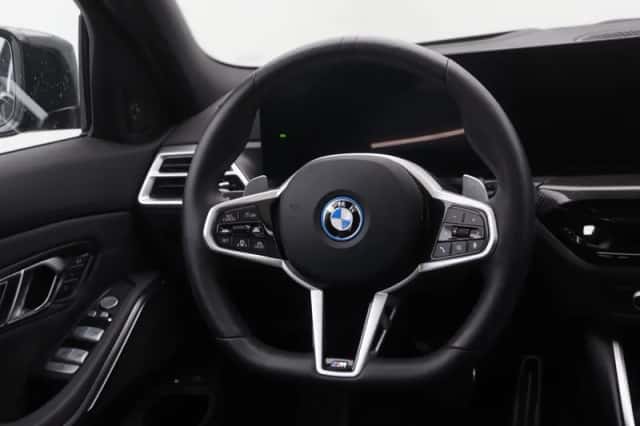BMW 3-Serie (2025) thumbnail 2
