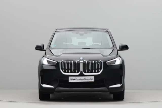 BMW iX1 (2023) thumbnail 5
