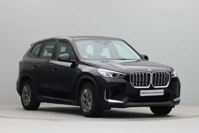 BMW iX1 (2023) thumbnail 6