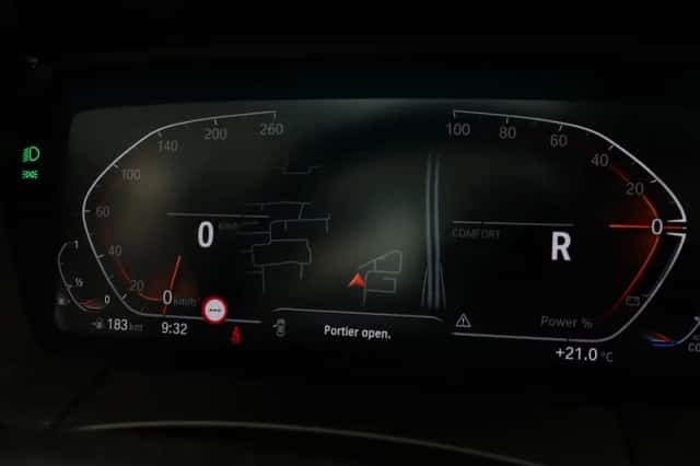BMW Z4 (2024) thumbnail 3