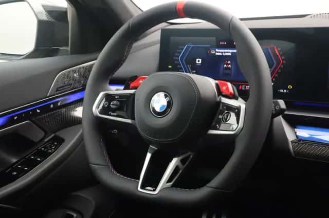 BMW M5 (2026) thumbnail 2
