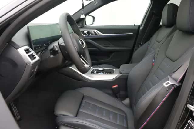 BMW i4 (2026) thumbnail 5