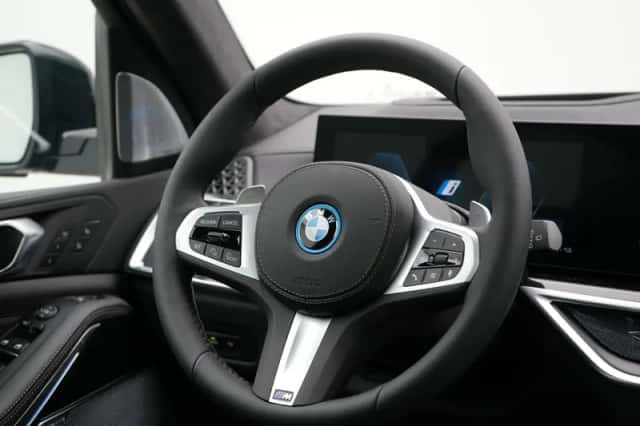 BMW X5 (2026) thumbnail 2