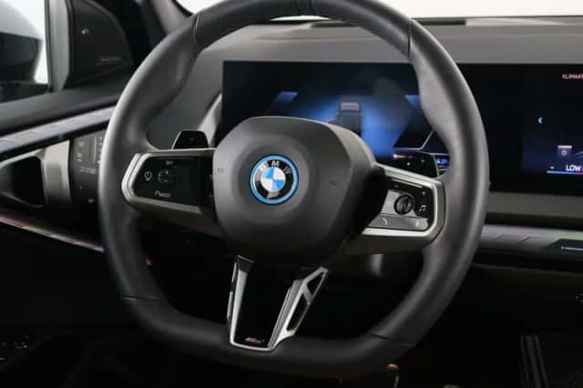 BMW X3 (2026) thumbnail 2