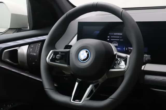 BMW X3 (2026) thumbnail 2