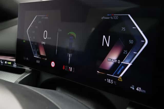 BMW i5 (2026) thumbnail 3