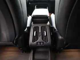 BMW iX1 (2025) thumbnail 18