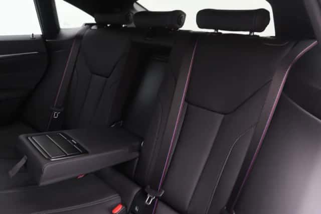 BMW i4 (2026) thumbnail 15