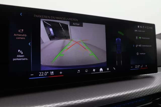 BMW i4 (2026) thumbnail 23