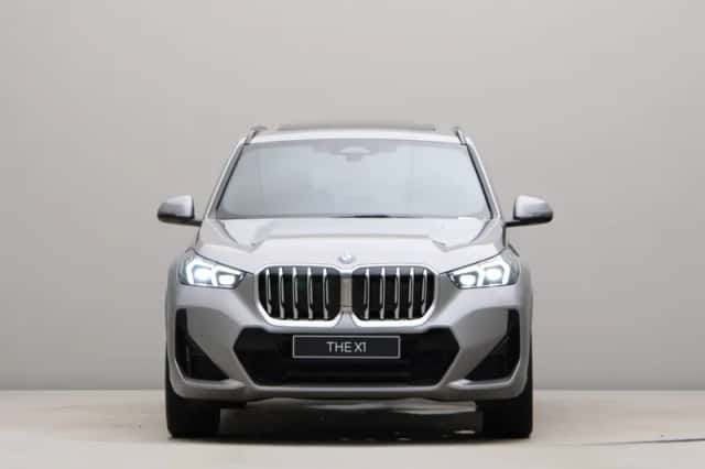 BMW X1 (2025) thumbnail 2