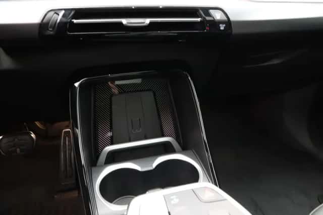BMW X1 (2025) thumbnail 24