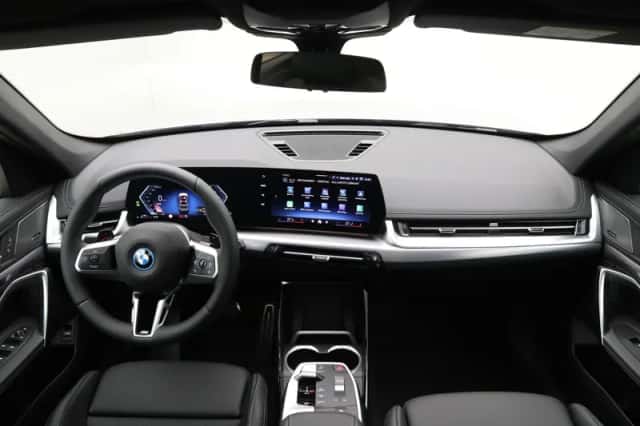 BMW X1 (2025) thumbnail 5
