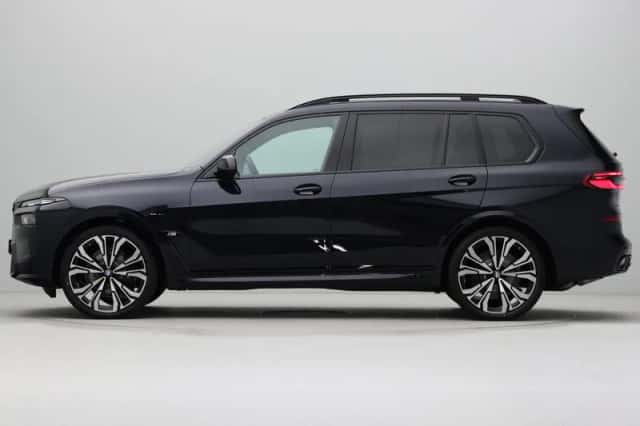 BMW X7 (2026) thumbnail 12