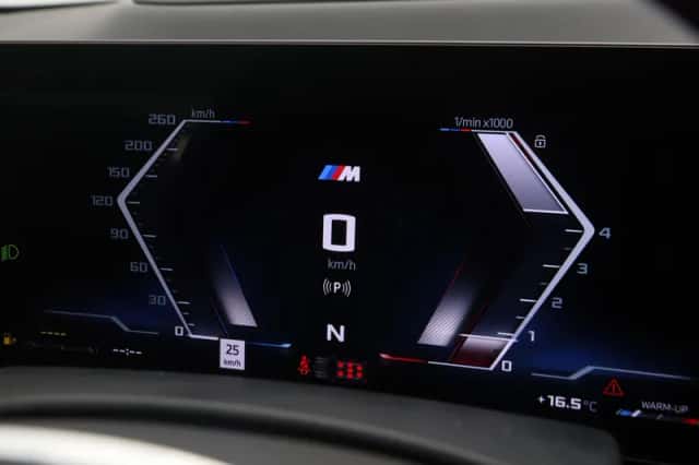 BMW X7 (2026) thumbnail 3