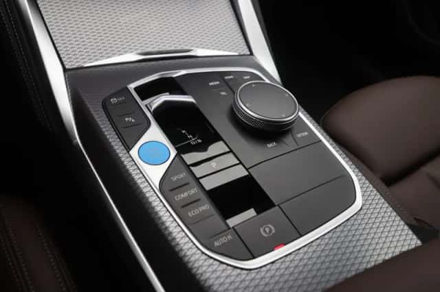 BMW i4 (2026) thumbnail 16