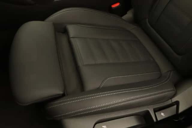 BMW i4 (2026) thumbnail 14