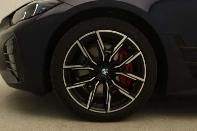 BMW i4 (2026) thumbnail 18
