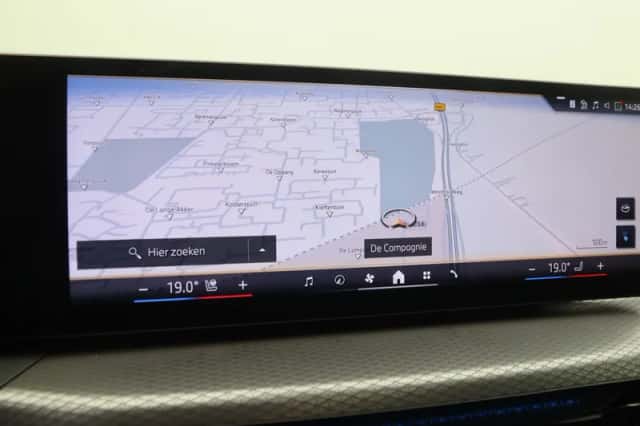 BMW i4 (2026) thumbnail 25