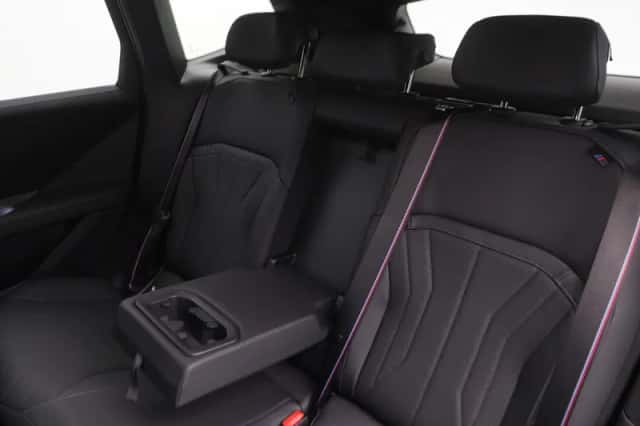 BMW iX3 (2026) thumbnail 16